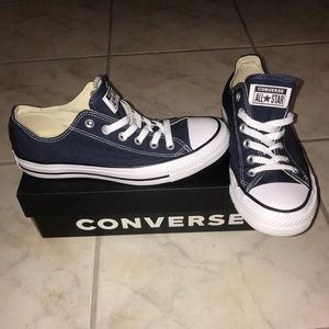 Navy Converse Chuck Taylor All Star Low Tops
